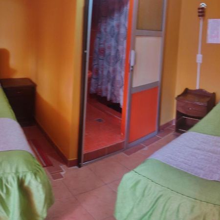 Hostal "La Roca" Uyuni Bagian luar foto