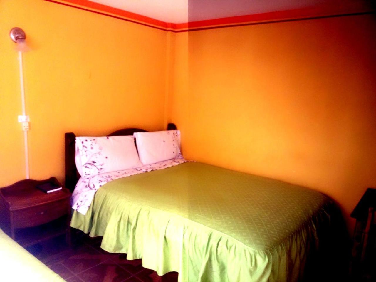 Hostal "La Roca" Uyuni Bagian luar foto