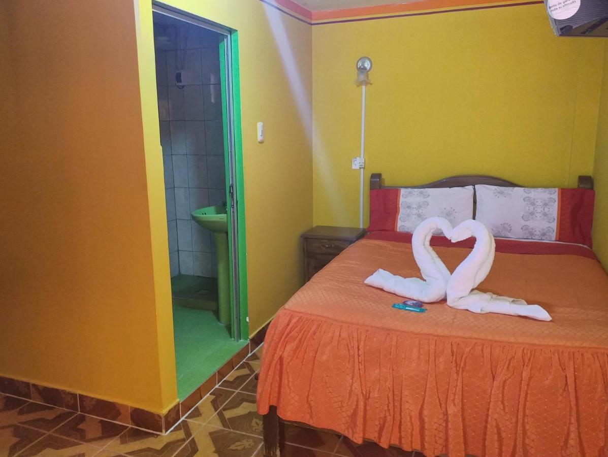 Hostal "La Roca" Uyuni Bagian luar foto